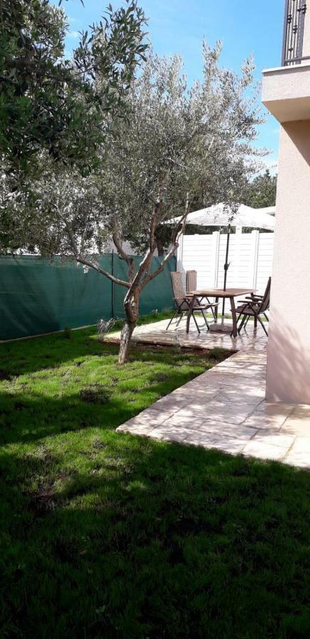 Apartments Leondori Krk Town Dış mekan fotoğraf