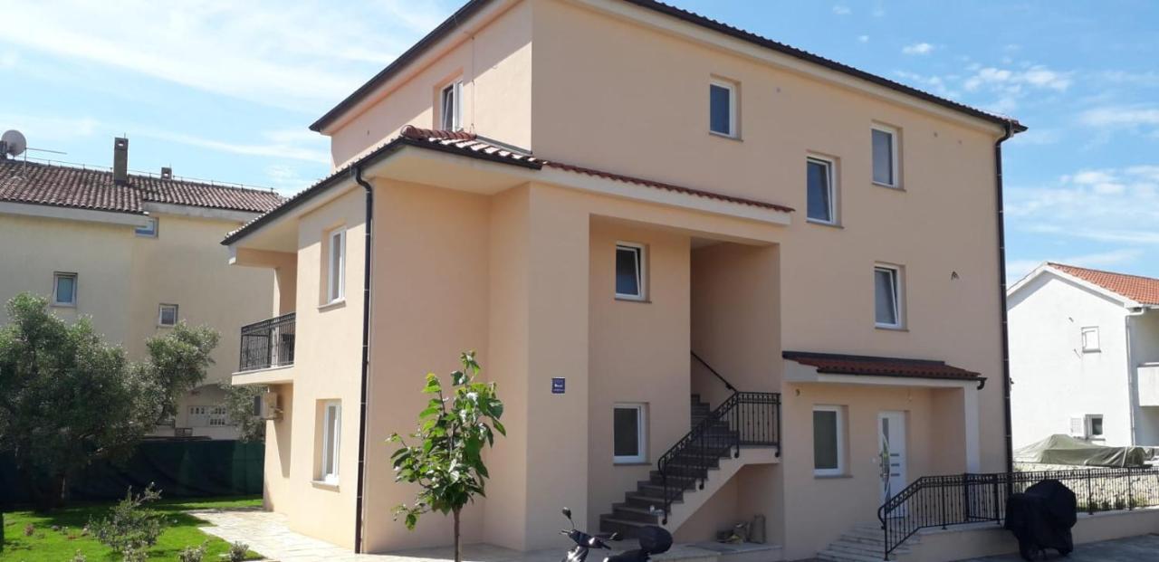 Apartments Leondori Krk Town Dış mekan fotoğraf