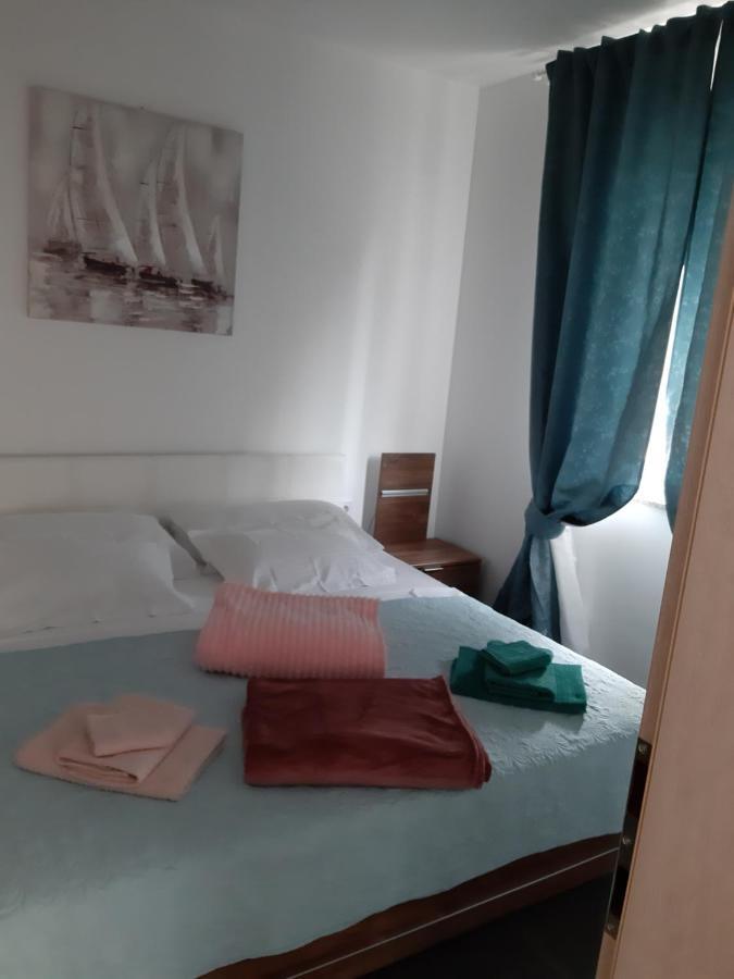 Apartments Leondori Krk Town Dış mekan fotoğraf